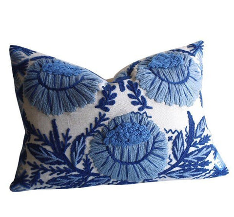 Swedish wool pillow cover / Schumacher pillow cover / Blue and White Pillow cover / Nordic Decor - Annabel Bleu