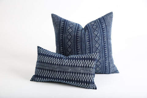 Indigo Hmong Pillow cover / All Sizes 18x18 20x20 22x22 24x24 / Indigo Blue Ethnic Pillow / Hmong Fabric Blue Pillow Cover - Annabel Bleu