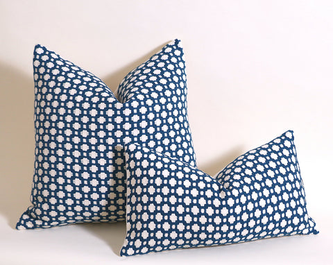 Betwixt Pillow: Blue and Cream Pillow Cover / Schumacher Pillow Case / Schumacher Indigo Betwixt Pillow Cover - Annabel Bleu